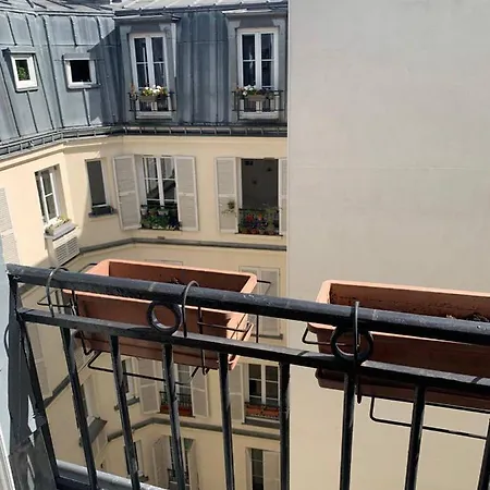 Studio A 2 Pas Des Buttes-chaumont アパート パリ